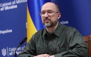 Шмыгаль заявил, что гражданство Украины – это привилегия. Чтобы его получить, потребуется сдать комплексный экзамен