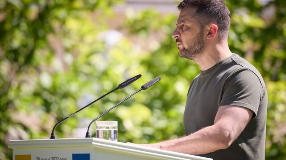 Зеленский: Мы не обмениваем и не торгуем территориями независимой Украины. Мы не имеем на это права