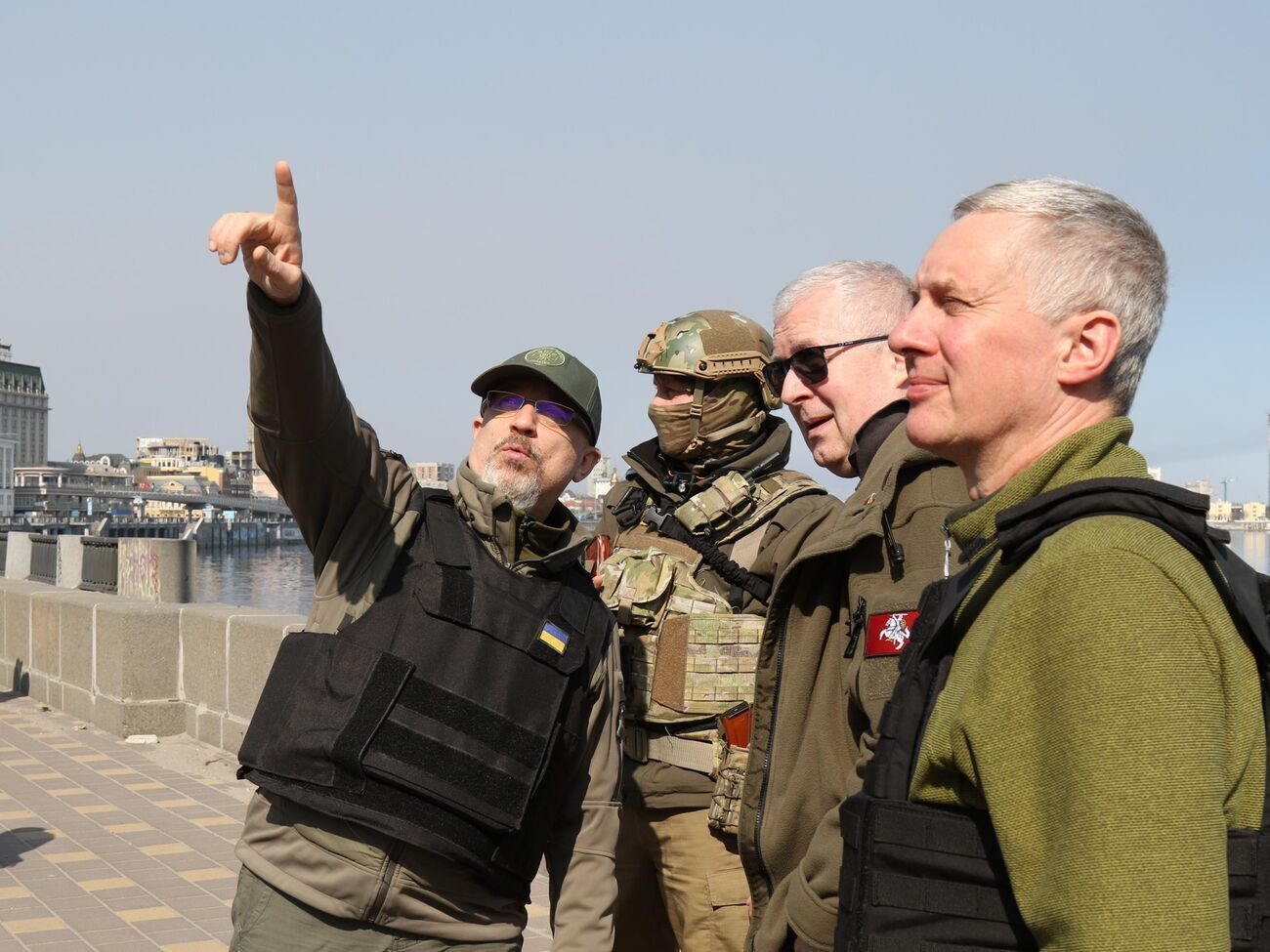 Резніков та Анушаускас говорили про військову допомогу Литви Україні