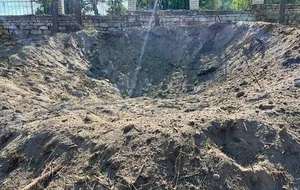 Окупанти намагаються повністю захопити Луганську область