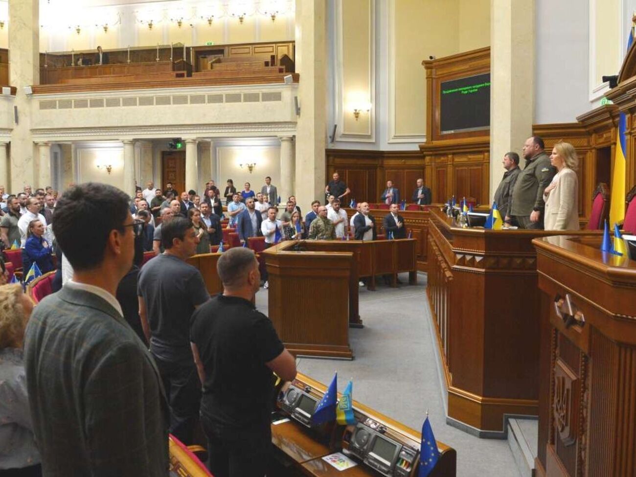 Закон слишком расширит полномочия госрегуляторов и ограничит свободу слова, считают в КЗЖ