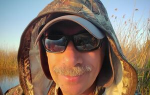 Комаровский: Путин как кагэбист владеет технологиями влияния. Я тоже. Может, он сам утопится после встречи со мной