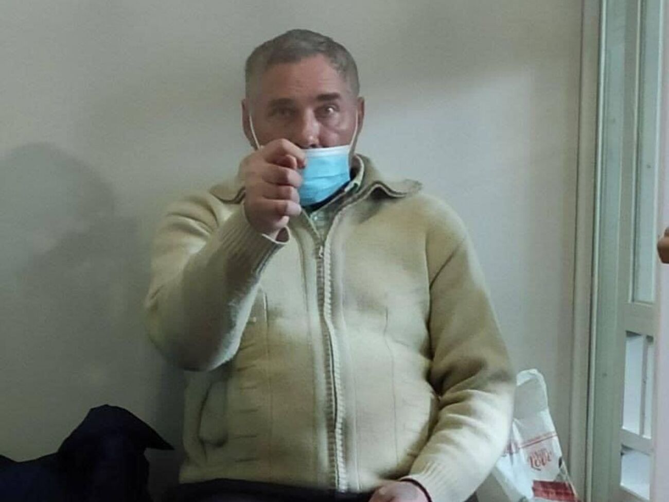 Адвокаты Захаренко подали ходатайство о смене меры пресечения из-за состояния его здоровья