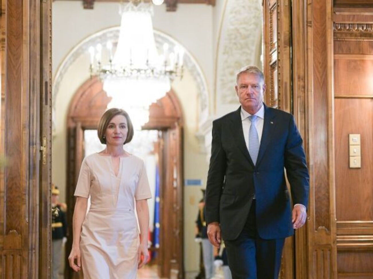 Санду 29 июля провела встречу в Бухаресте с Йоханнисом