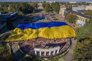 У Мелітополі все ще горять російські склади ПММ, повідомив Федоров