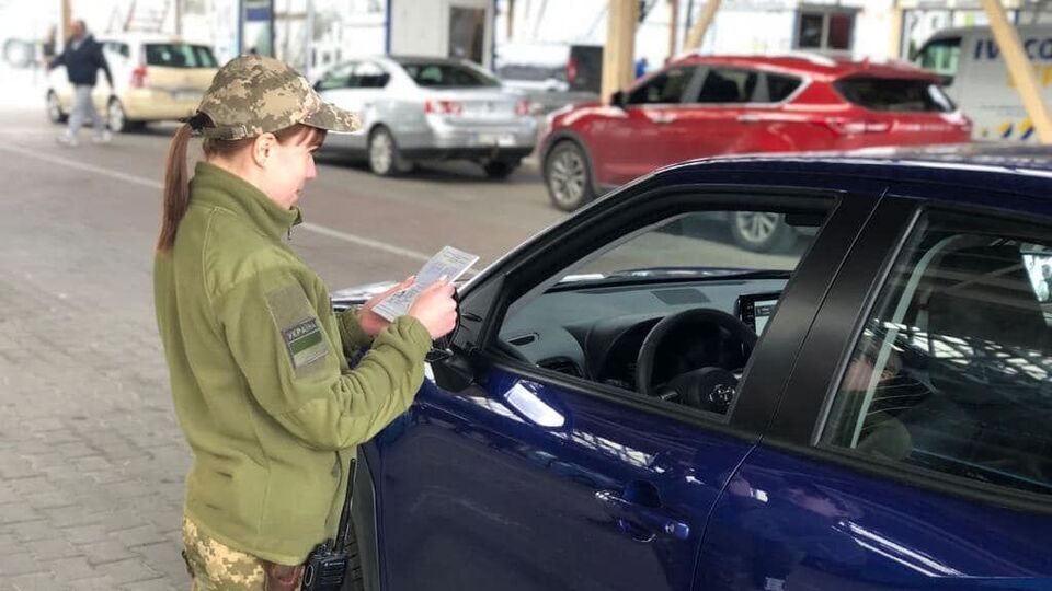 За даними нардепів, за пільговий період до України ввезли майже 237 тис. машин