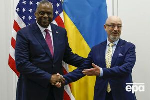 Остин и Резников общаются регулярно