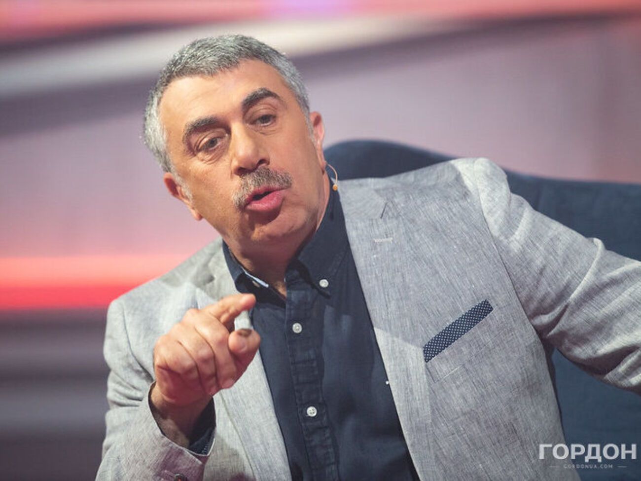 Комаровський: Розраховувати нам треба не на природу, яка зведе Путіна у могилу