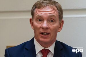 Браянт поцікавився у Трасс, що вона має намір робити