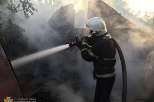 На місцях обстрілів виникли пожежі