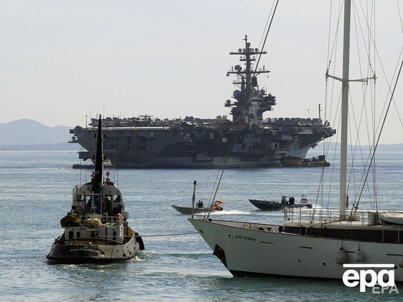 Автори російського плаката зобразили авіаносець USS George HW Bush