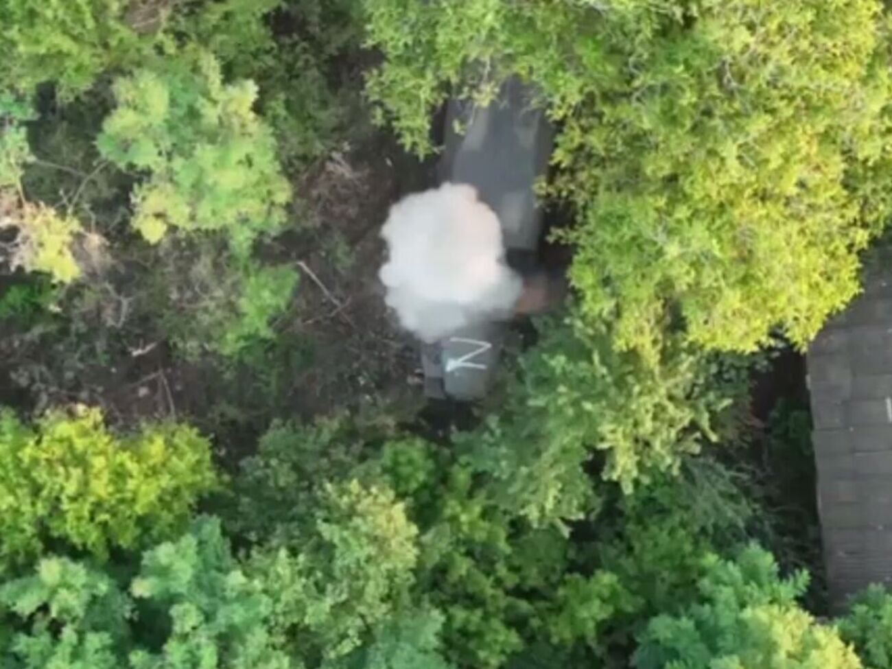 Спецназ СБУ уничтожает технику оккупантов