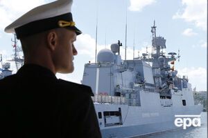 В ОК "Юг" назвали число российских кораблей, которые маневрируют в районе Крыма