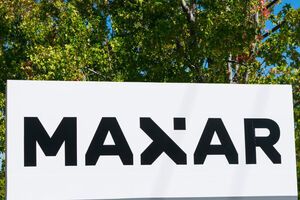 Maxar регулярно публікує супутникові знімки з наслідками війни в Україні