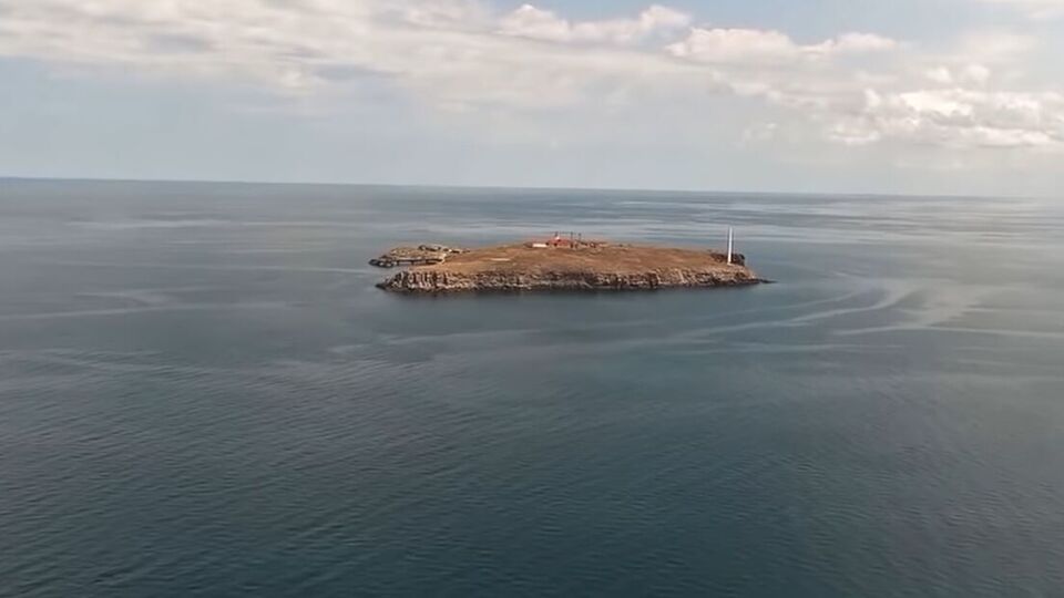 Військову операцію ЗСУ на Зміїному завершено, сказала Гуменюк