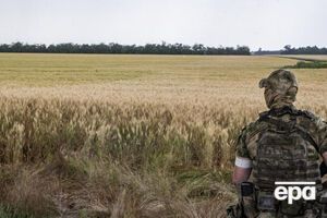 Мостом окупанти перевозили військову техніку і крадений урожай