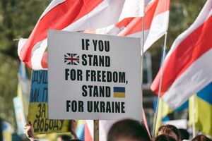Великобритания поддерживает Украину и вводит новые санкции против Беларуси