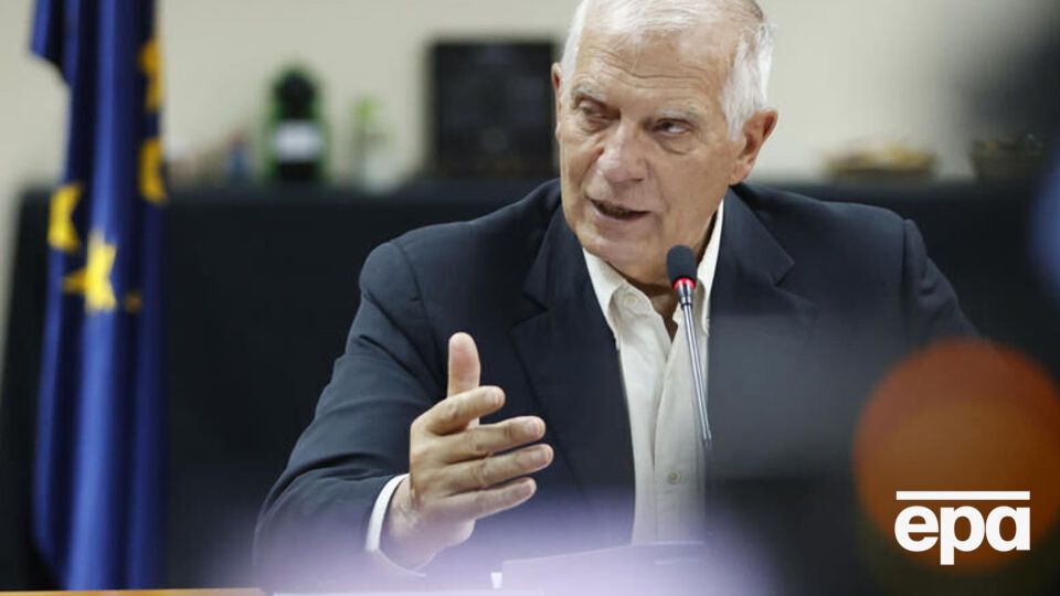 Жозеп Боррель заявив, що санкції проти Росії сильно б'ють по Путіну, але поки не змінять його стратегічних планів