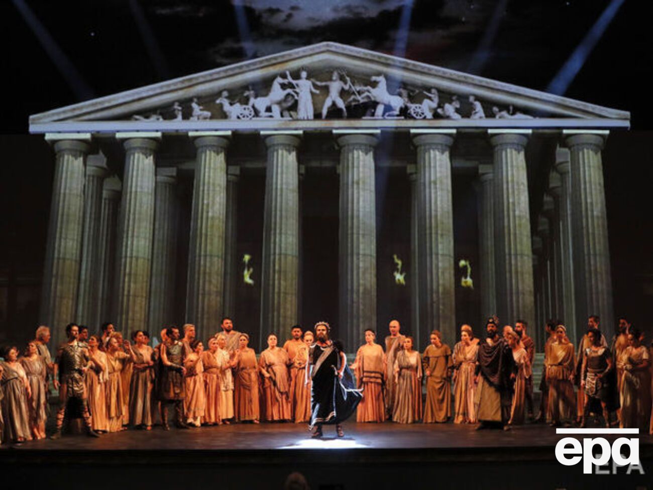 В Opera Europa входить понад 200 членів із 40 країн світу