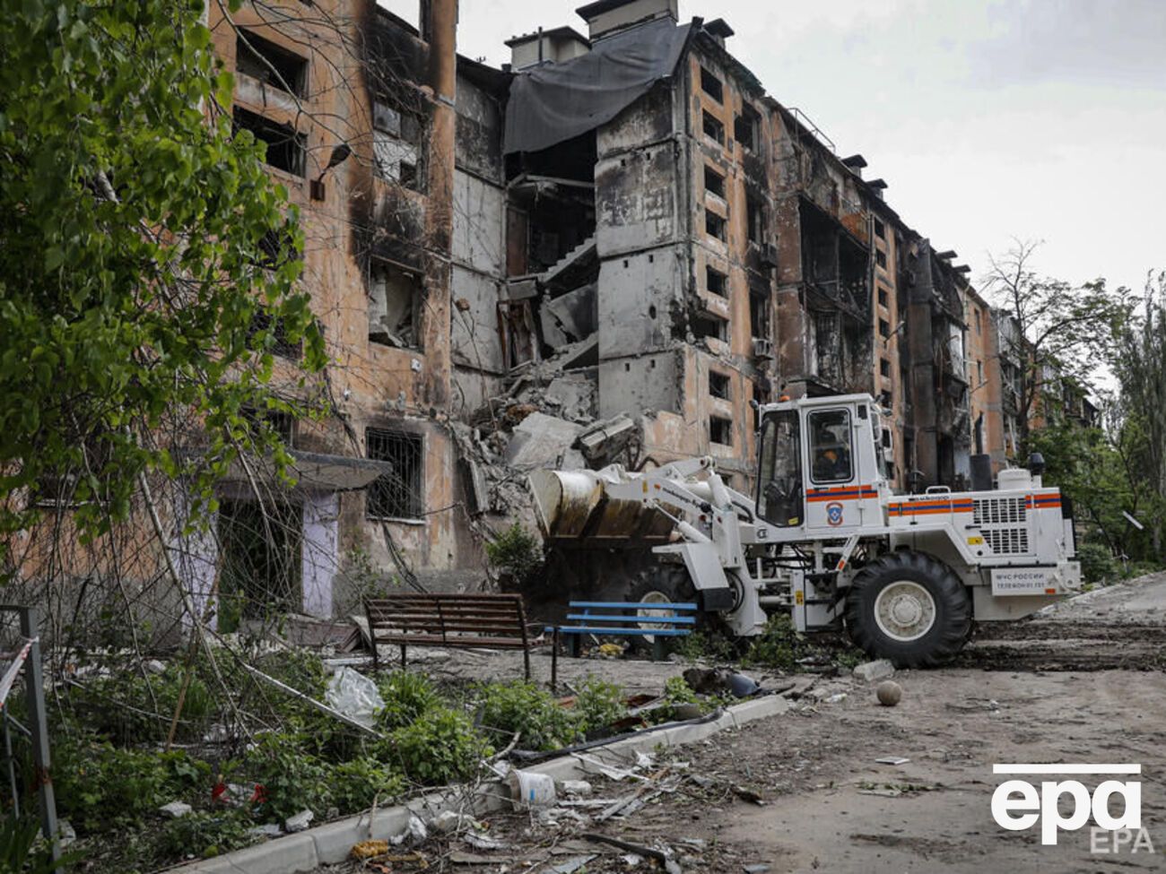 Бойченко говорит, что московский режим заранее планировал разрушить Мариуполь