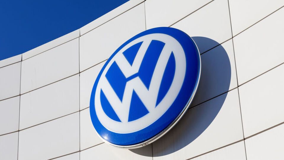 На новгородському заводі виготовляли автомобілі Škoda і Volkswagen