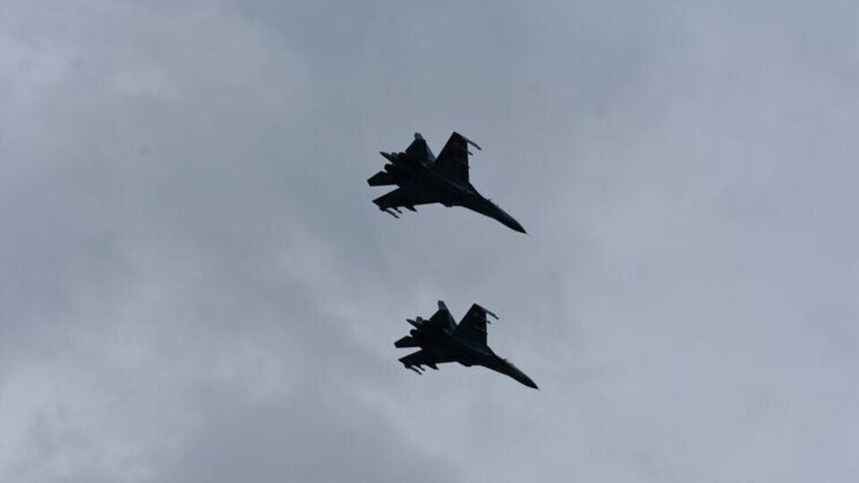 Авіація ЗСУ продовжує знищувати російські склади боєприпасів