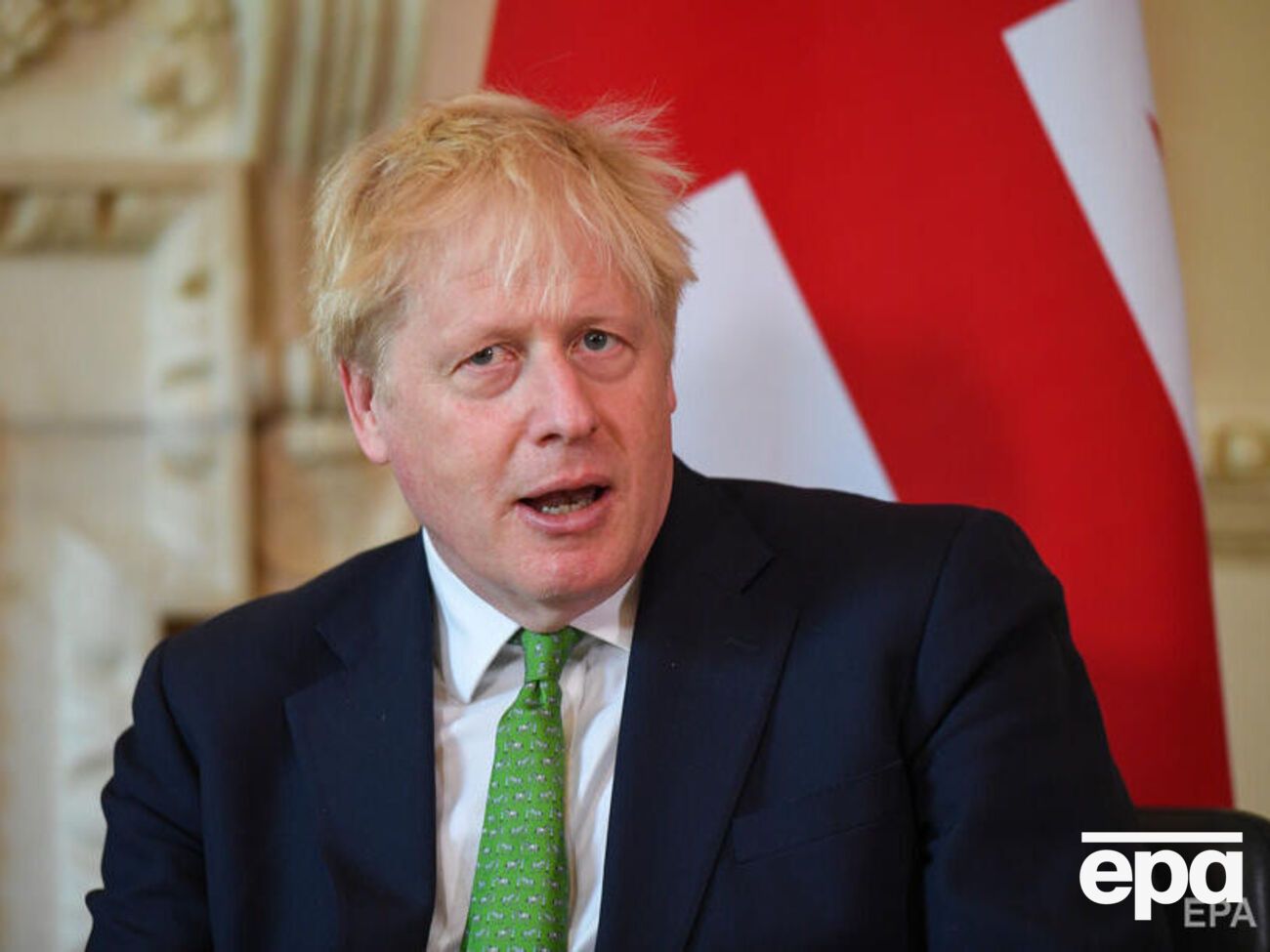 Джонсон поблагодарил министров за работу и выразил сожаление их отставкой