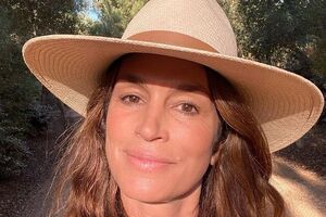 Кроуфорд показала фото для Elle USA 1998 року