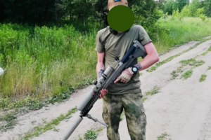 Stealth Recon Scout (DT SRS) – снайперська гвинтівка, розроблена невеликою американською компанією Desert Tactical Arms