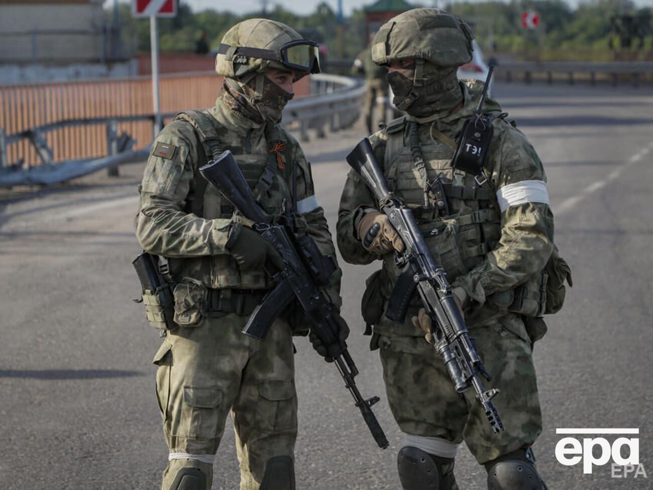 По данным украинской разведки, участились случаи оставления оккупантами мест несения службы и их пребывания на огневых позициях в нетрезвом состоянии