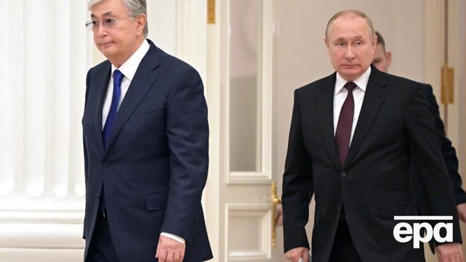 У червні Токаєв сказав у присутності Путіна, що Казахстан не визнаватиме "ЛДНР"