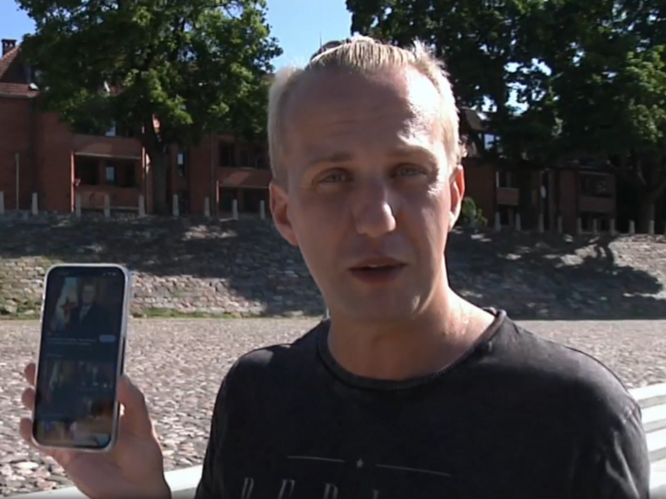 Учитель из Литвы Сергей Козлов вынужден доказывать, что под санкции ЕС попал не он, а его однофамилец и тезка из "ЛНР"