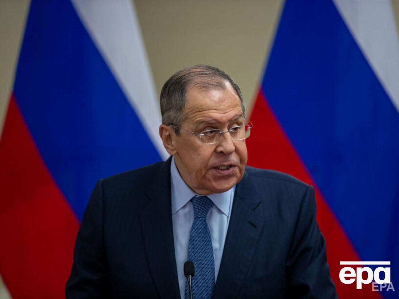 Лавров, чиє відомство публікувало таємну переписку дипломатів, вважає порушенням дипломатичної етики публікацію розмови Путіна і Макрона