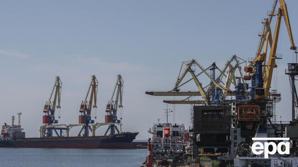 Окупанти готуються незаконно вивозити вантажі з Маріуполя до Сирії, повідомив радник мера Петро Андрющенко