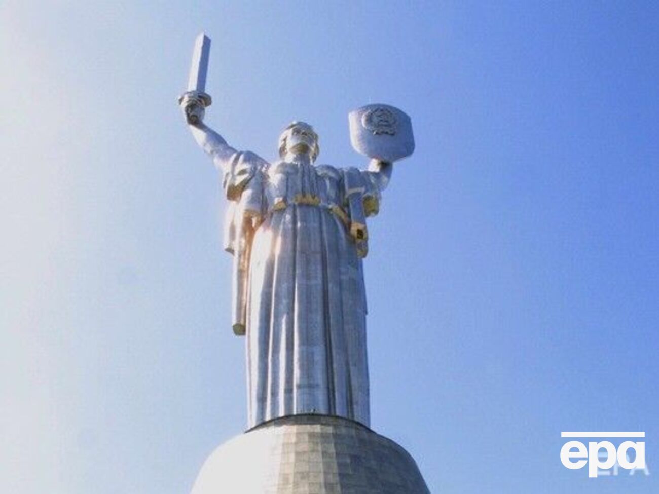 Опрос о демонтаже герба СССР со щита "Родины-матери" будет длиться до 21 июля