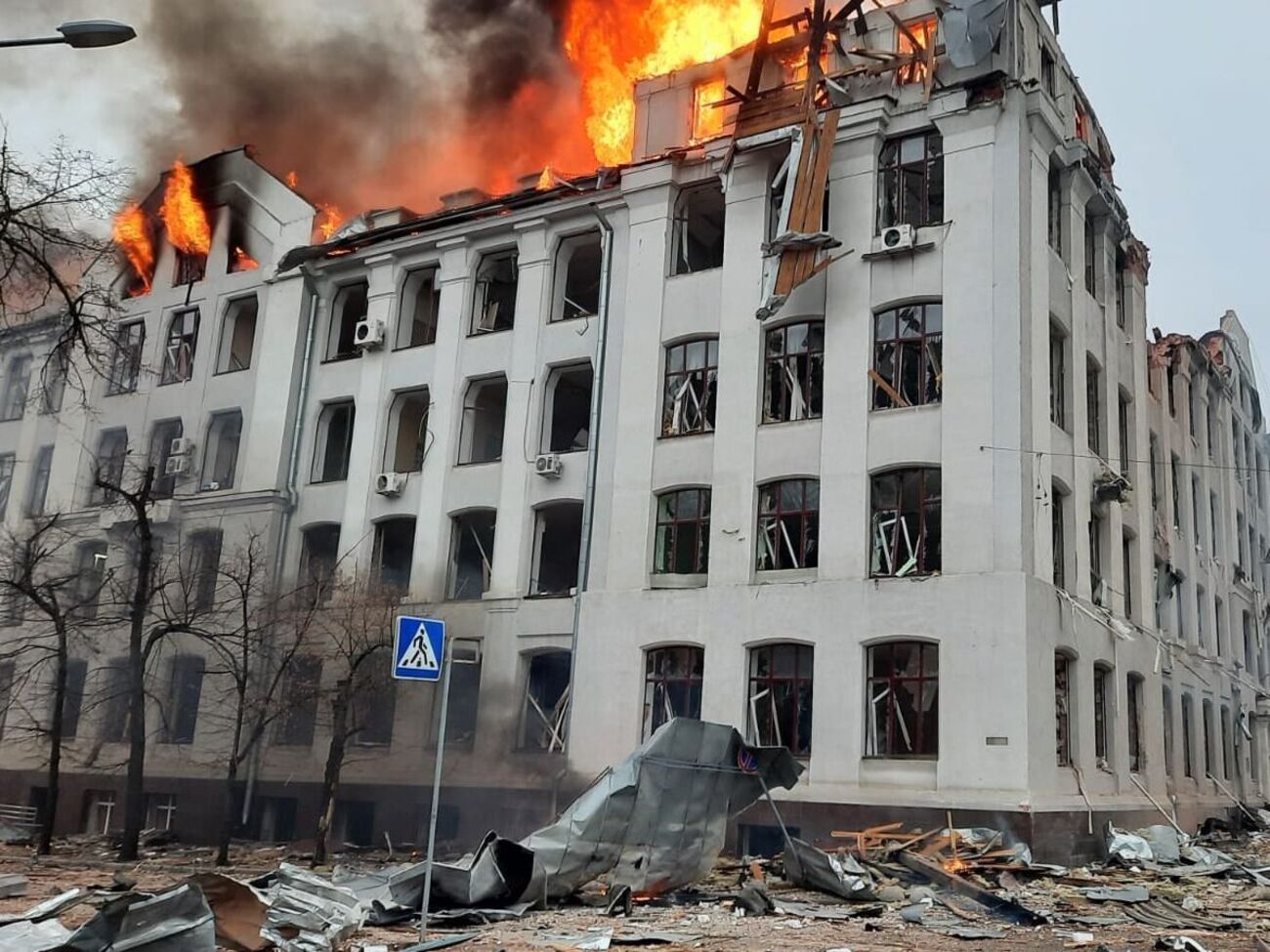 У будівлю поліції Харківської області 27 лютого намагалися увірватися спецпризначенці РФ, а 2 березня вдарила російська ракета