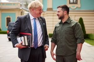 Джонсон сказав Зеленському, що він герой і його всі люблять