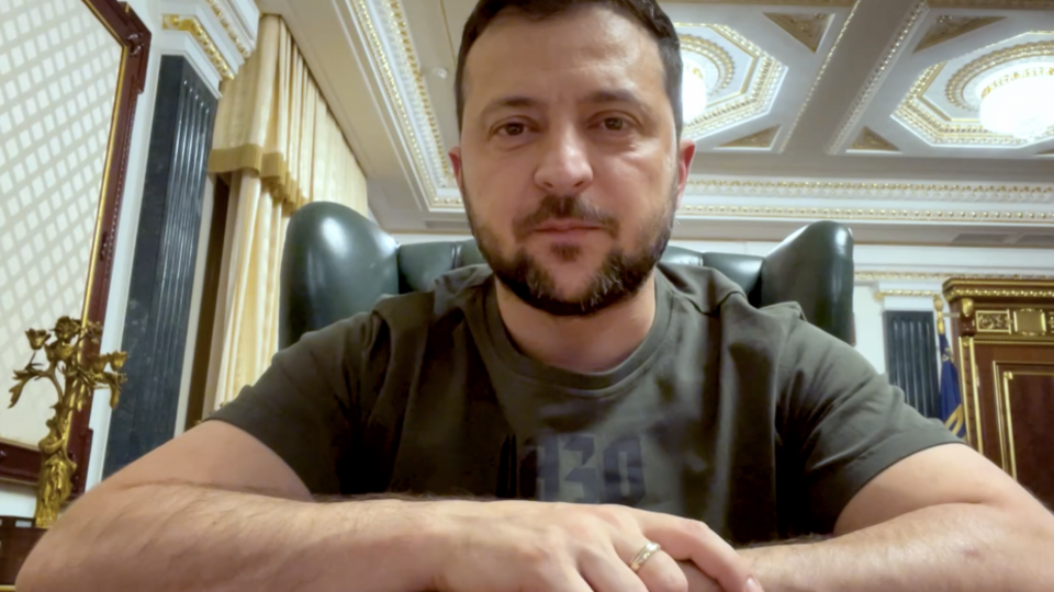 Зеленський: Не дивно, що українці відчувають особисту вдячність Борису. Але все ж не забуваймо, що відносини ми будуємо між державами