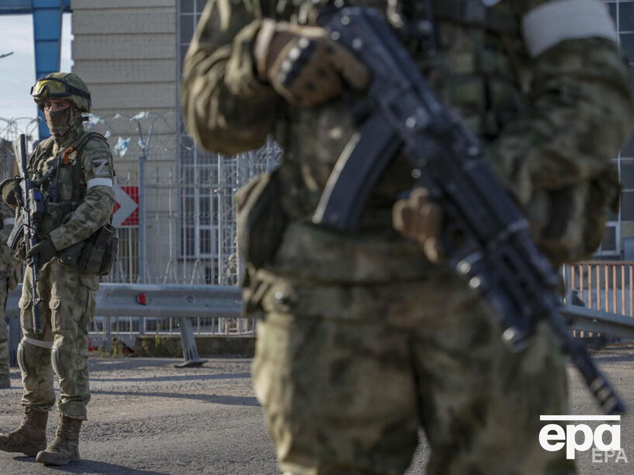 За даними британської розвідки, зараз російські загарбники концентрують свою техніку в напрямку Сіверська