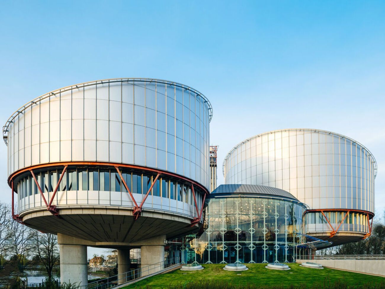 27 июня в компании Ахметова сообщили, что он&nbsp;подал иск в Европейский суд по правам человека&nbsp;против России