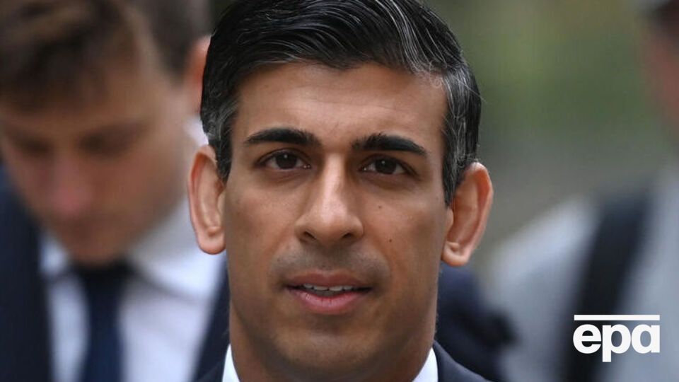 Сунак пішов у відставку на два дні раніше за Джонсона і тепер хоче замінити його на посаді прем'єр-міністра