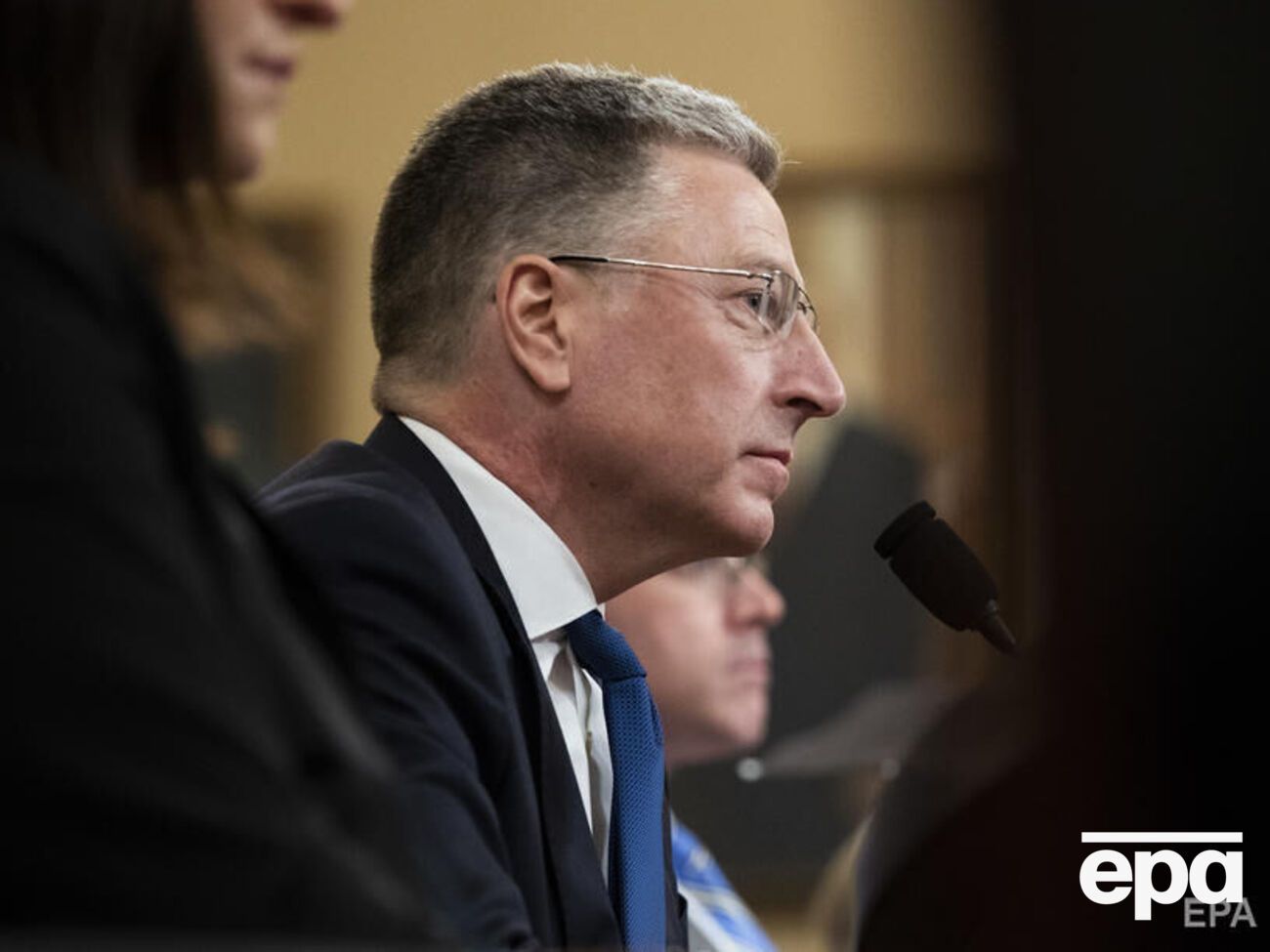 Волкер зазначив, що у країн НАТО мало озброєнь