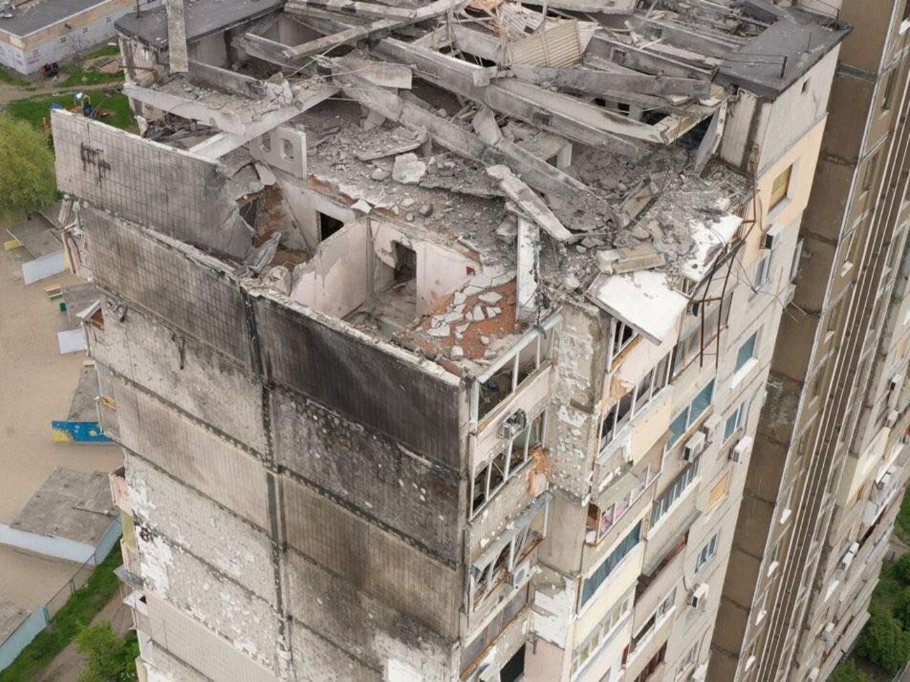 Найтяжчі воєнні злочини окупантів у Києві &ndash; ракетні обстріли мирного населення і цивільної інфраструктури, зазначили у прокуратурі столиці