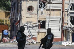 Окупанти намагаються використовувати жителів Маріуполя як "живий щит" для прикриття складів, зазначив Андрющенко