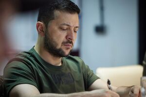 Зеленский за день уволил пять руководителей посольств Украины