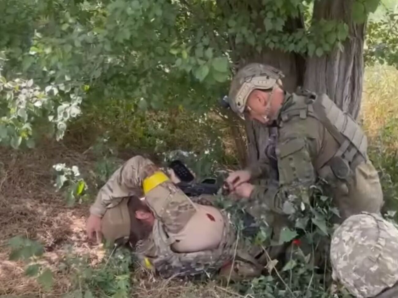 В результате обстрела украинские воины получили ранения