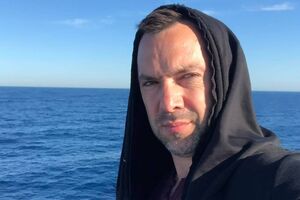 Арестович: Флешмобы канализируют социальные напряжения, которые социум не умеет канализировать иначе