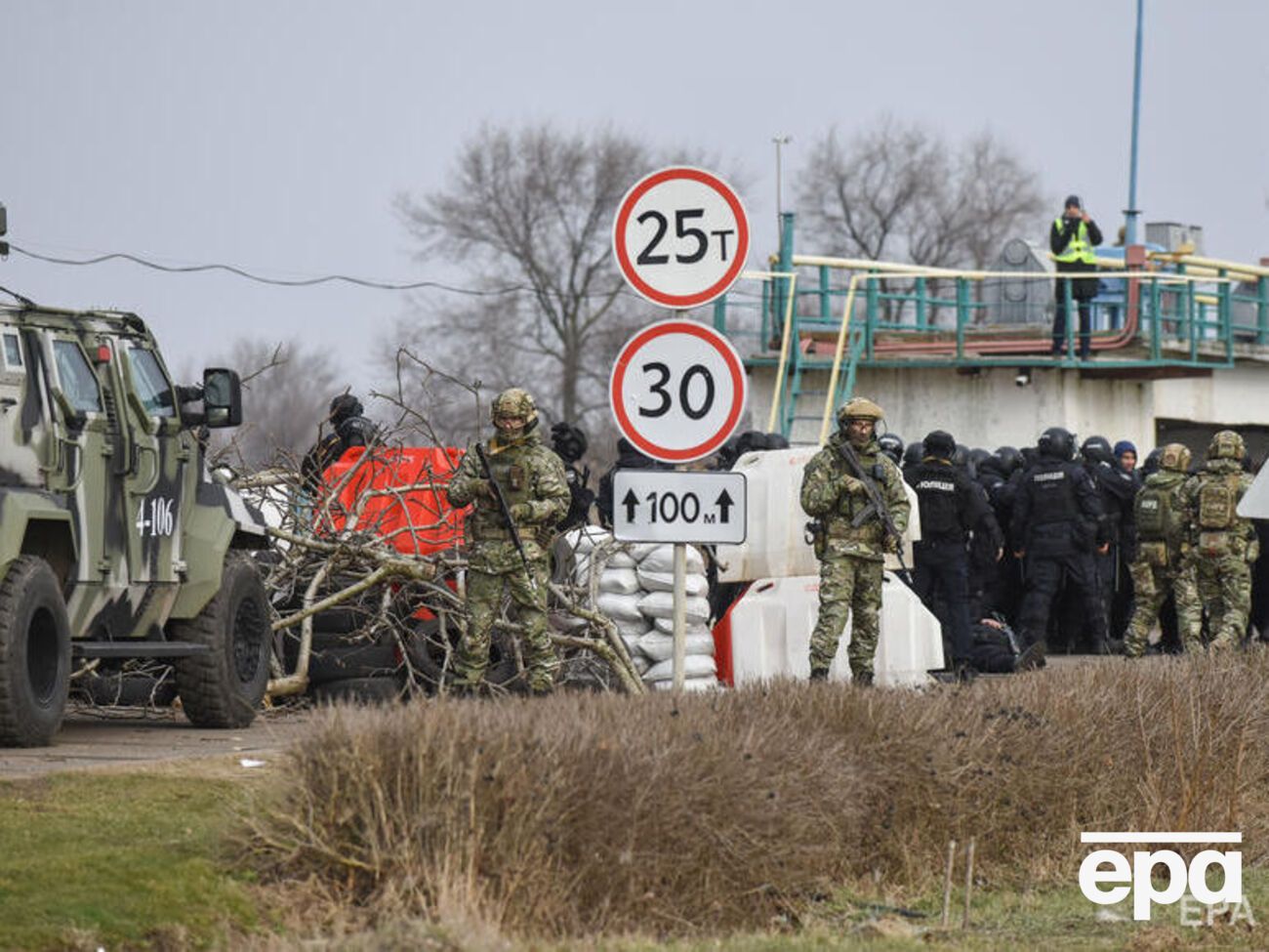 Россия вывела из Донецкой области тактические группы воздушно-десантных войск и перебросила их в оккупированный Херсон