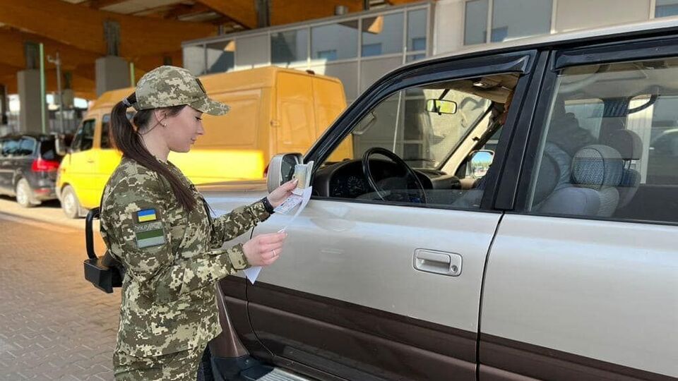 Органи безпеки заздалегідь і глибоко перевіряють інформацію про охочих в'їхати, що було складно зробити під час оперативного контролю на кордоні, коли діяв безвізовий режим – Держприкордонслужба