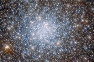 На знімку показано центральну частину кульового зоряного скупчення NGC 6638